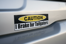 Load image into Gallery viewer, Close-up on tailgate