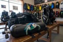 Load image into Gallery viewer, On Diving Tank/Scuba Gear