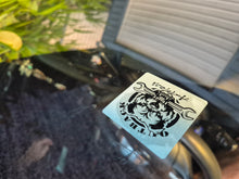 Load image into Gallery viewer, Sticker double-sided service due sticker, seen from the putside of the car window
