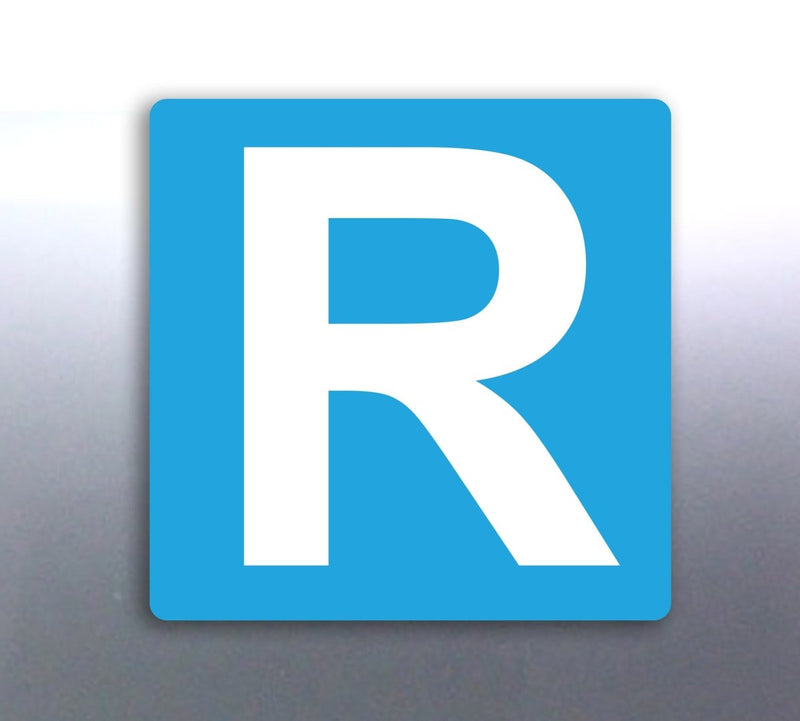 A blue rectangular magnet with the letter 'R' in the center, representing a magnetic badge for drivers with a suspended license.